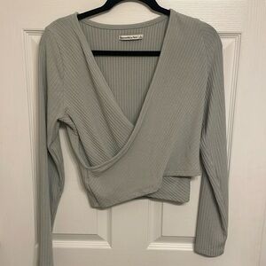 Abercrombie & Fitch v neck top